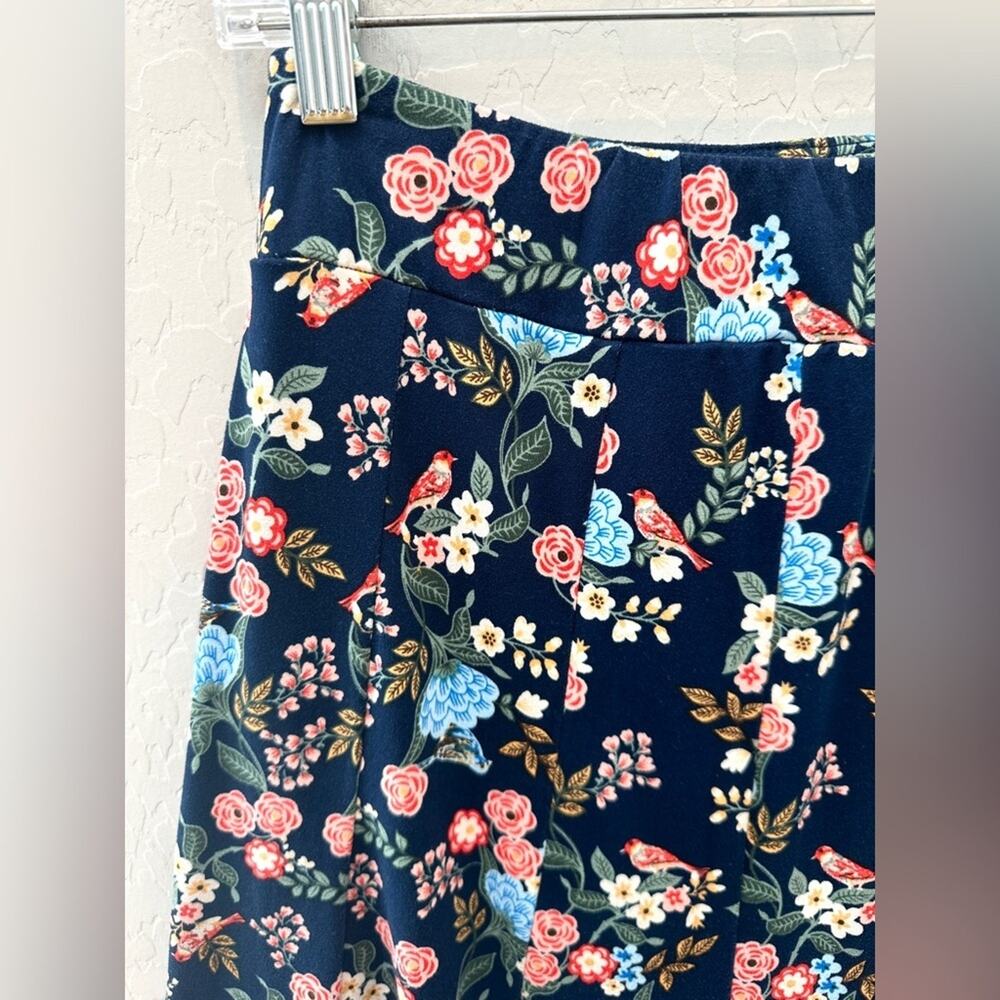 JODY CALIFORNIA Navy Blue Floral A-Line Skirt Soft Knit Stretch Made in USA | XS - Picture 2 of 6